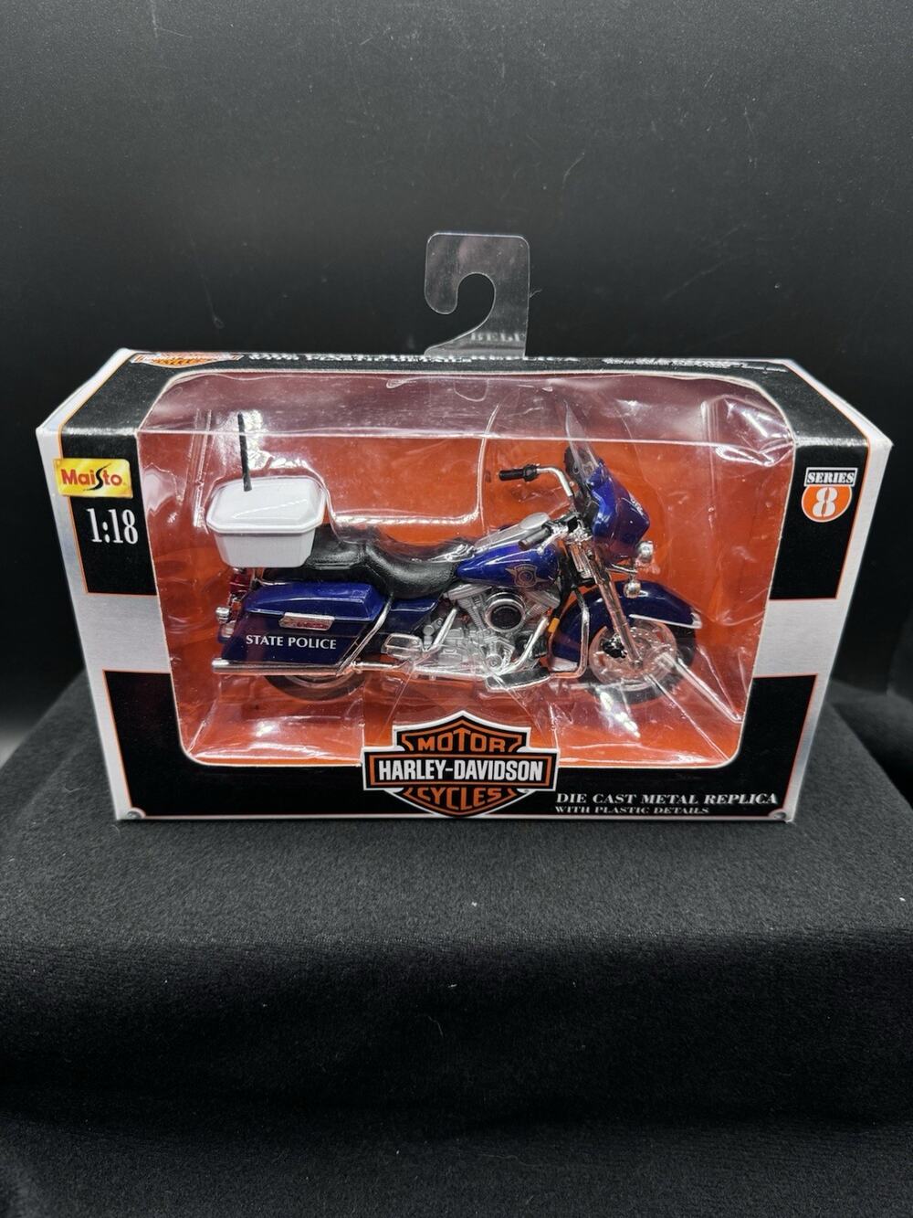 Maisto Harley-Davidson Michigan State Police 1:18 Series 8 Blue/White 2000